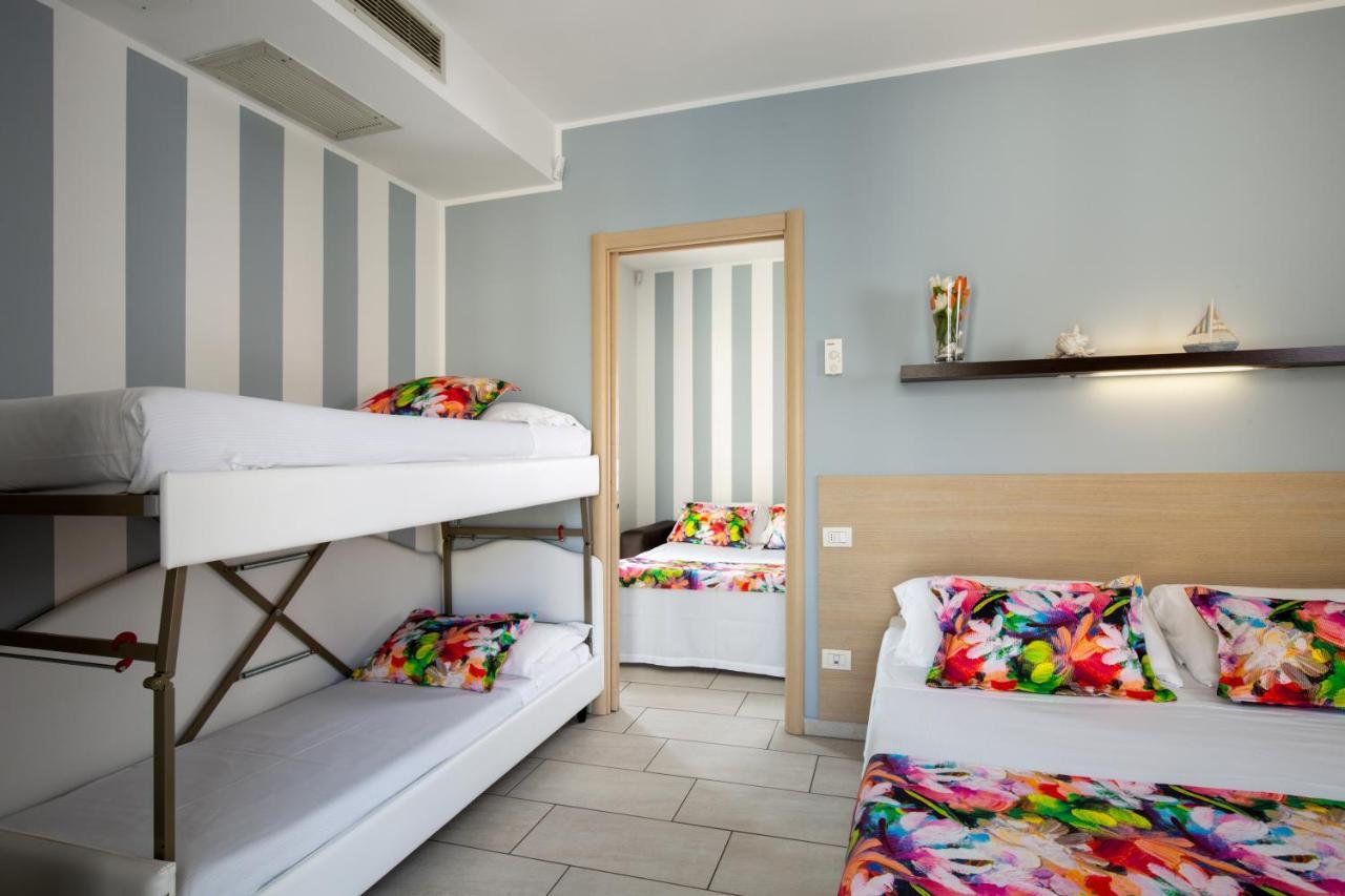 Rubino Apartments A 100Metri Dal Mare Riccione Eksteriør bilde