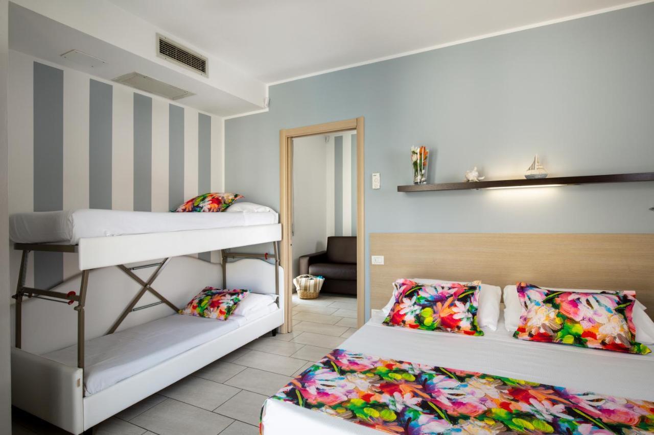 Rubino Apartments A 100Metri Dal Mare Riccione Eksteriør bilde